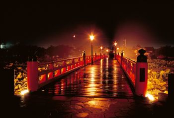 雨の西堀橋