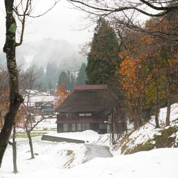 門出かやぶきの里