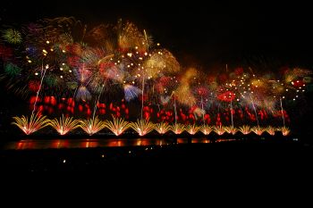 長岡まつり大花火大会 - 復興祈願花火フェニックス