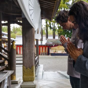 弥彦神社