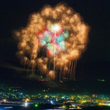 片貝の町を彩る