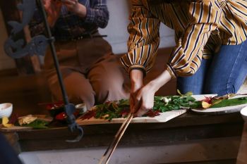 しっとり柔らかな温泉ローストポーク「湯治豚」