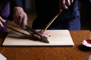 しっとり柔らかな温泉ローストポーク「湯治豚」