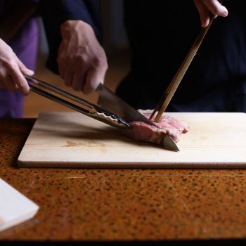 しっとり柔らかな温泉ローストポーク「湯治豚」
