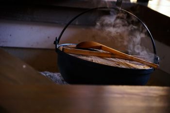 囲炉裏と鍋
